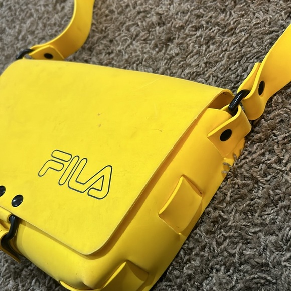 Makio Hasuike X Fila Yellow Foam Crossbody Messenger Collab - Picture 2 of 8